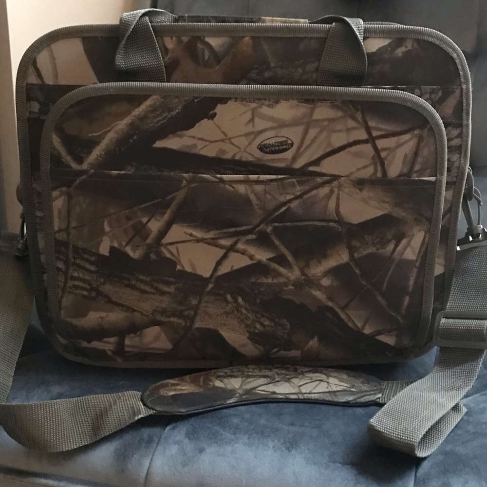 Briefcase/Computer carry case